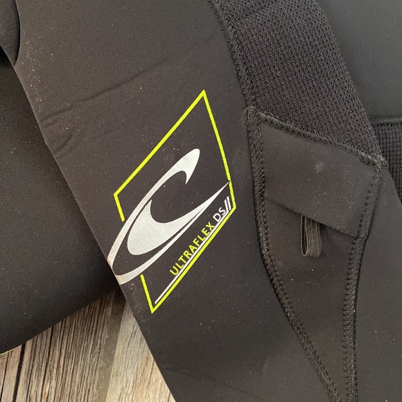 O’Neil Kid’s EPIC 3/2MM BACK ZIP FULL WETSUIT 10 or 12 - Picture 8 of 14